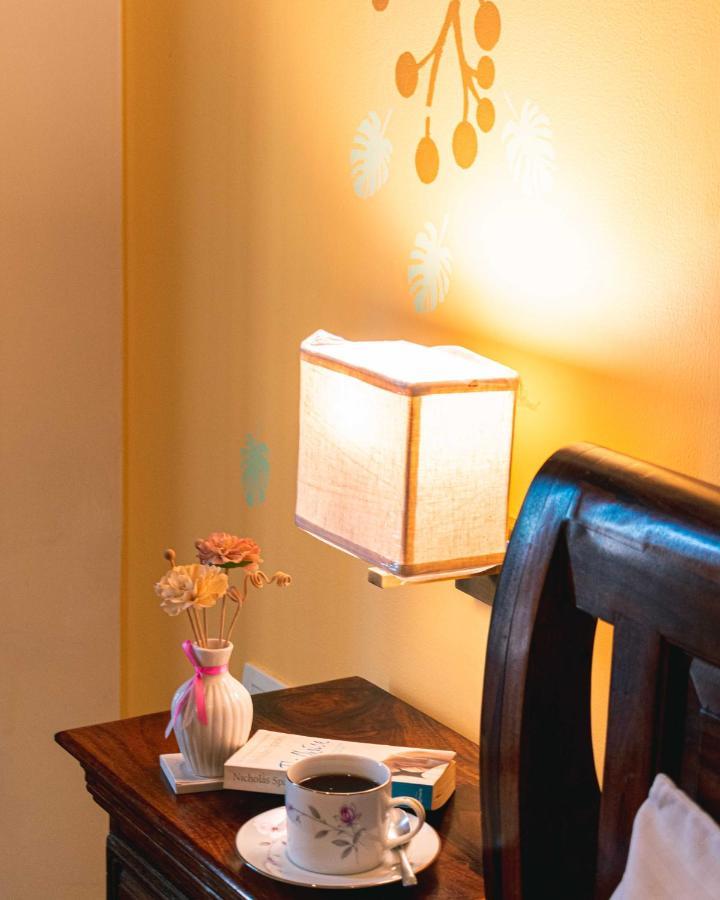 Tree Of Life Bed & Breakfast New Delhi Exterior photo